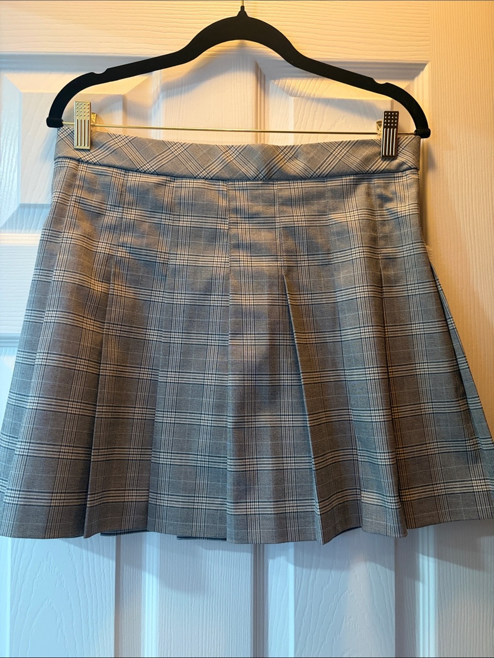Uniqlo Gray Plaid Pleated Skater Skirt
